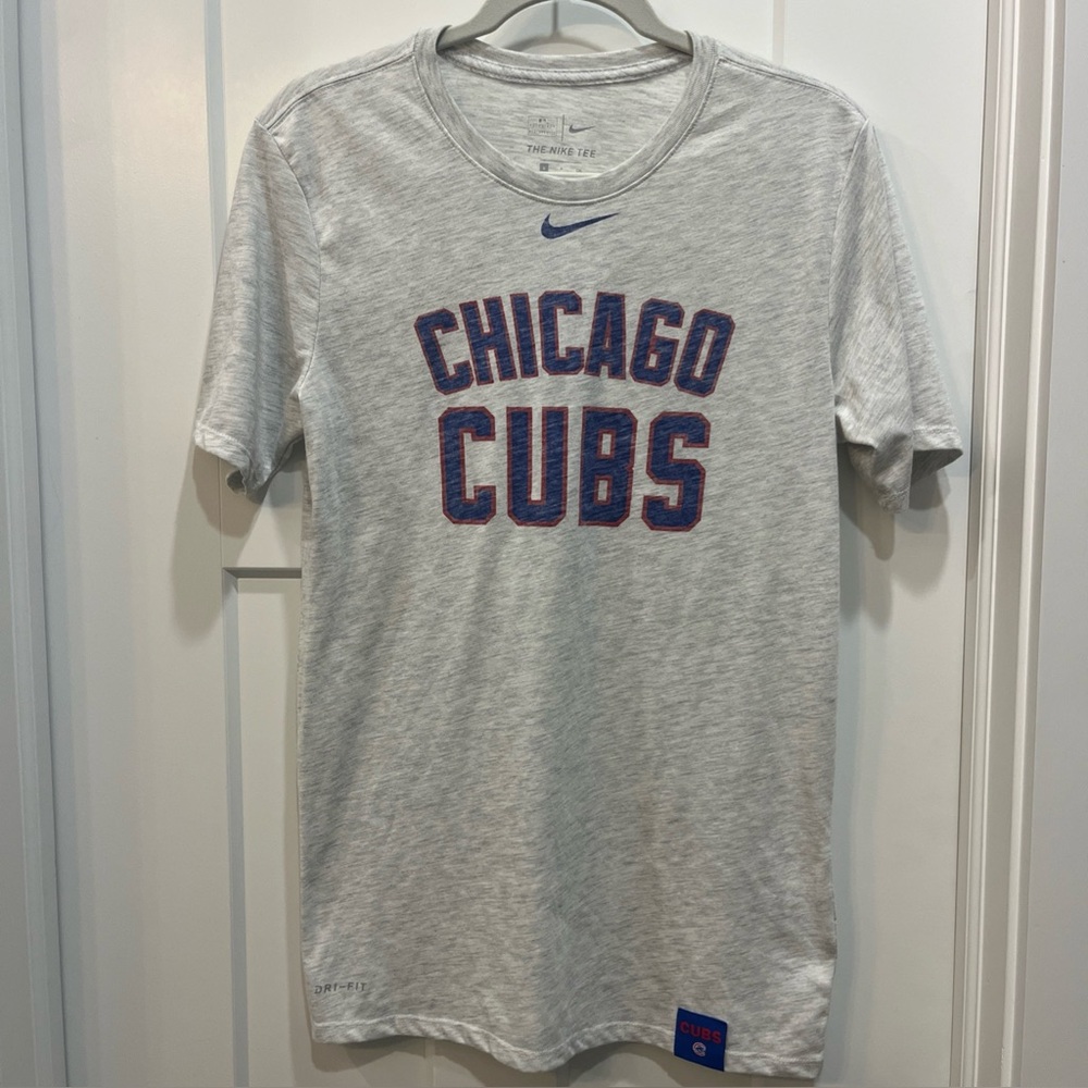Nike Dri-Fit Chicago Cubs MLB Baseball Men's T Shirt Athletic Cut Men's Sz Small